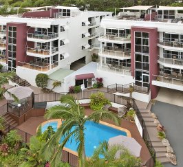 Building Facade Skyview Showing Penthouse Rooftops